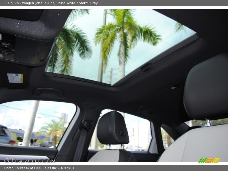 Pure White / Storm Gray 2019 Volkswagen Jetta R-Line