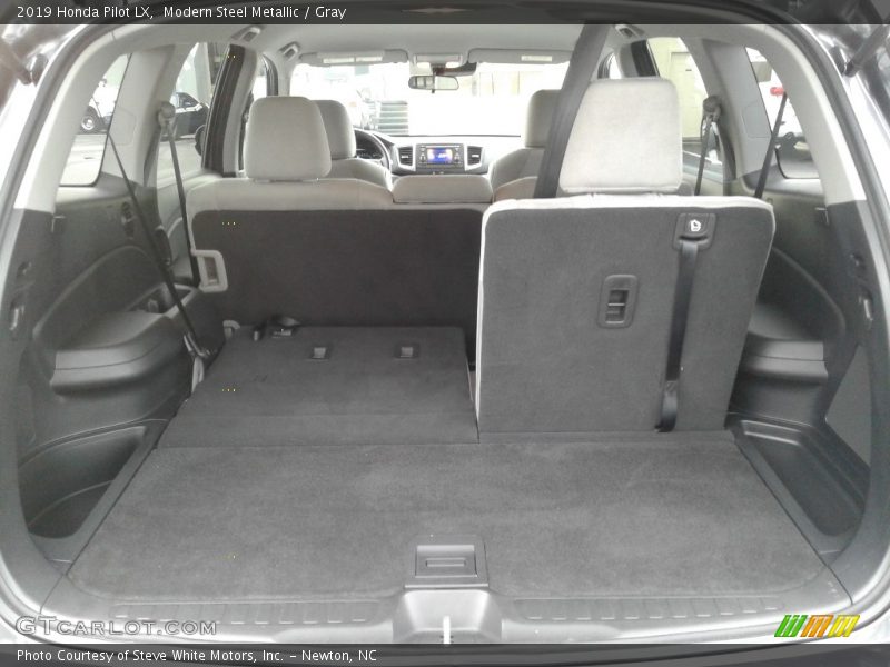 Modern Steel Metallic / Gray 2019 Honda Pilot LX