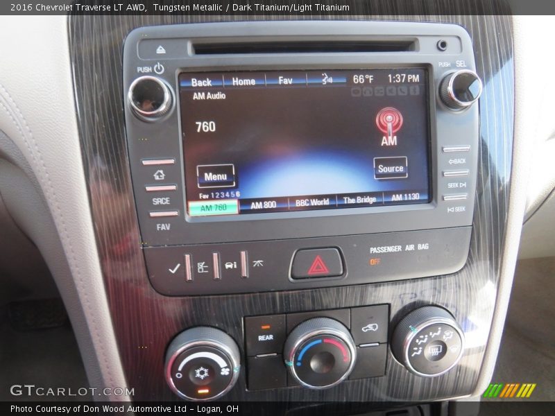Tungsten Metallic / Dark Titanium/Light Titanium 2016 Chevrolet Traverse LT AWD