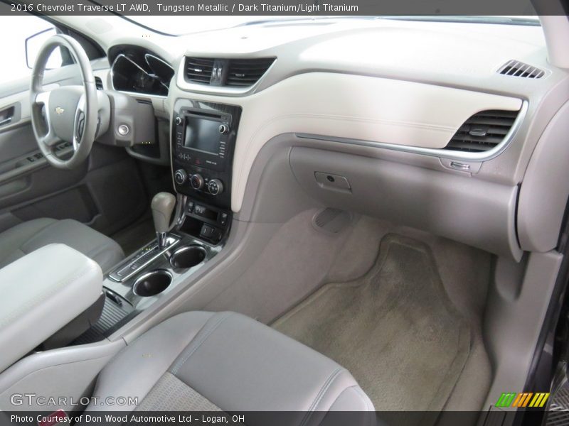 Tungsten Metallic / Dark Titanium/Light Titanium 2016 Chevrolet Traverse LT AWD