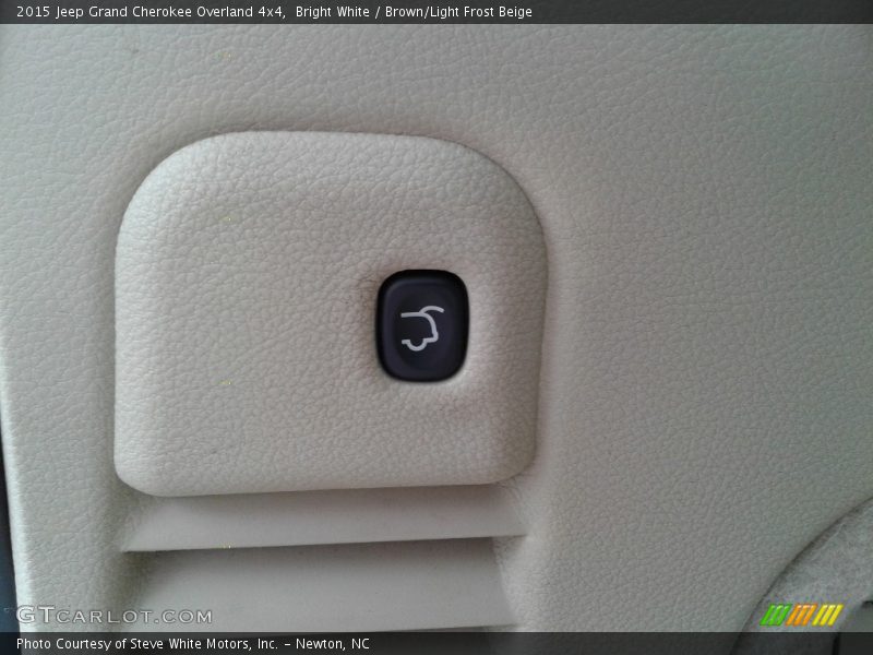 Bright White / Brown/Light Frost Beige 2015 Jeep Grand Cherokee Overland 4x4