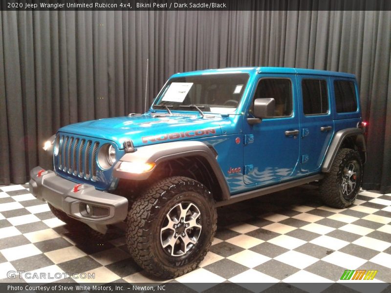 Front 3/4 View of 2020 Wrangler Unlimited Rubicon 4x4