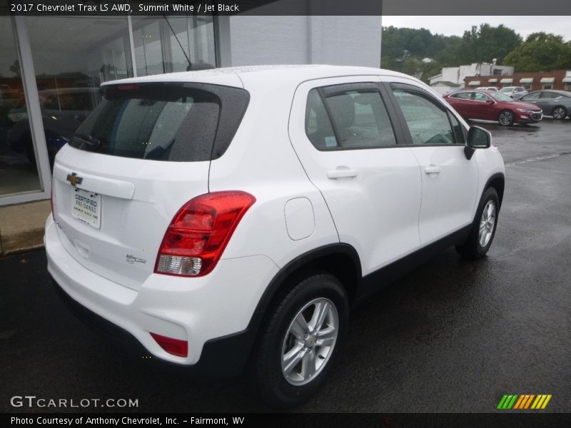 Summit White / Jet Black 2017 Chevrolet Trax LS AWD