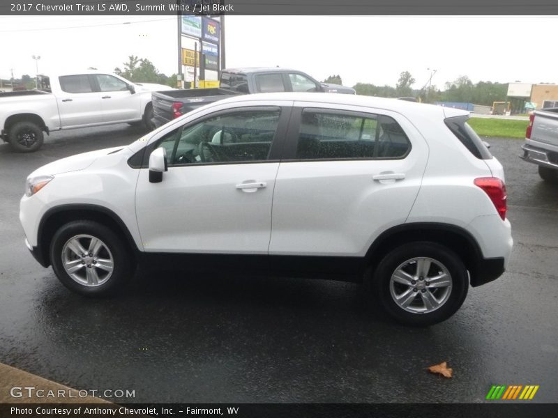 Summit White / Jet Black 2017 Chevrolet Trax LS AWD