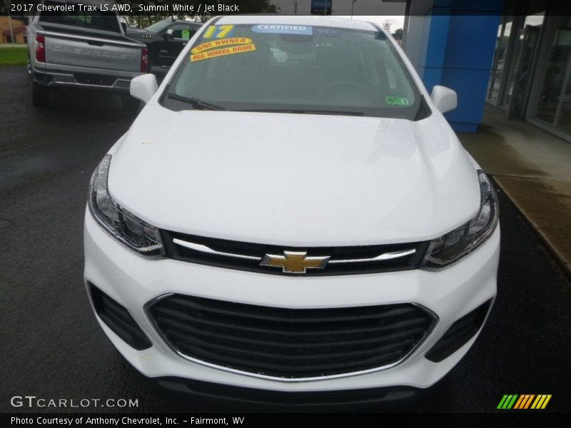 Summit White / Jet Black 2017 Chevrolet Trax LS AWD