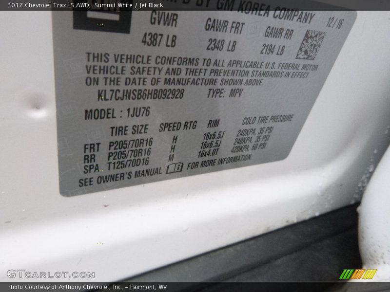 Summit White / Jet Black 2017 Chevrolet Trax LS AWD