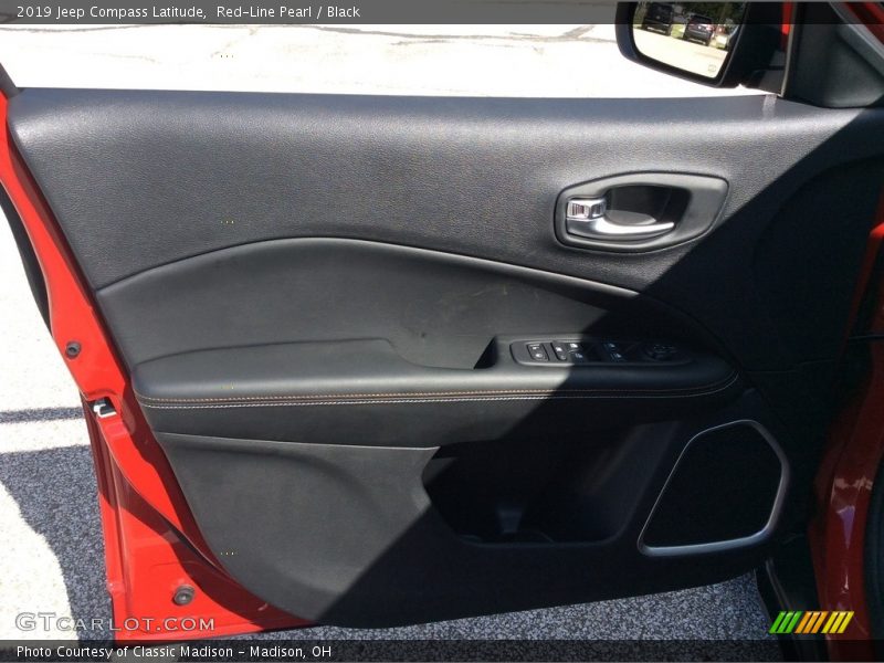 Red-Line Pearl / Black 2019 Jeep Compass Latitude