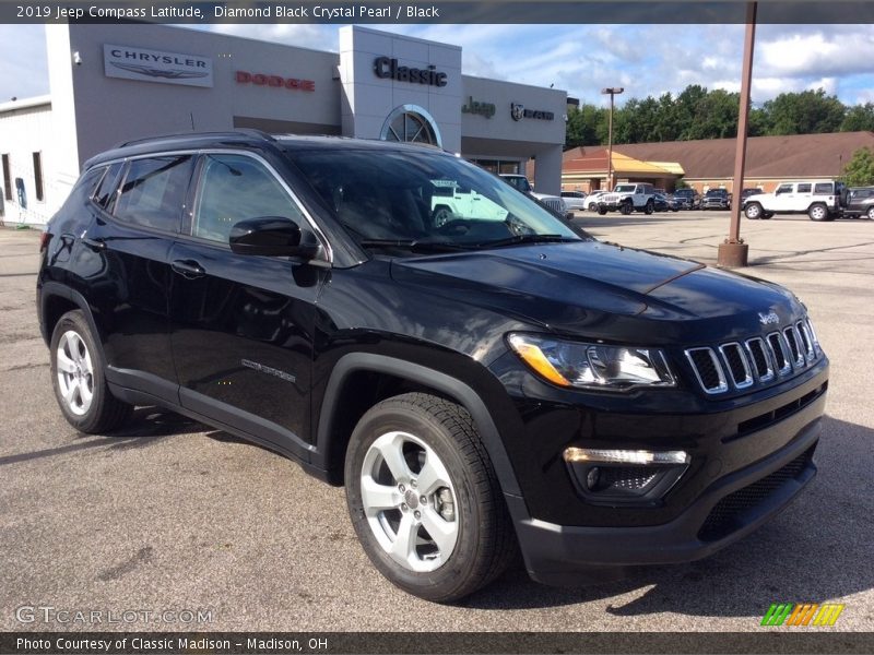Diamond Black Crystal Pearl / Black 2019 Jeep Compass Latitude