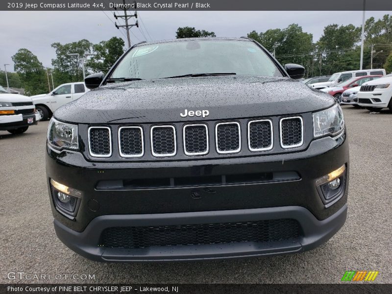 Diamond Black Crystal Pearl / Black 2019 Jeep Compass Latitude 4x4