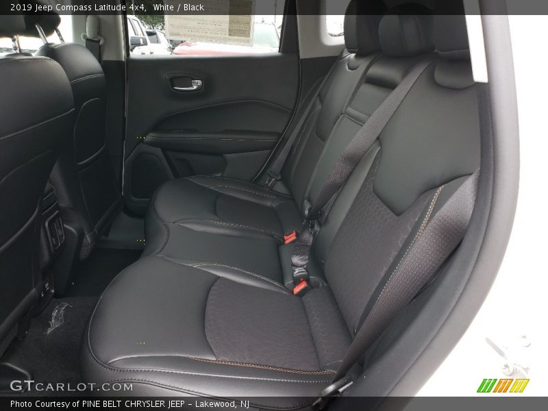 White / Black 2019 Jeep Compass Latitude 4x4