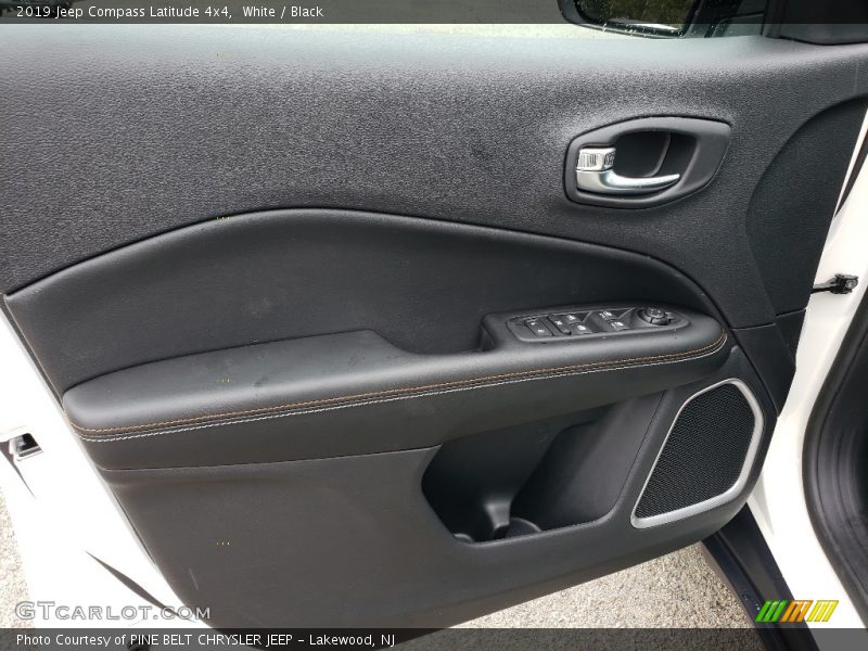 White / Black 2019 Jeep Compass Latitude 4x4