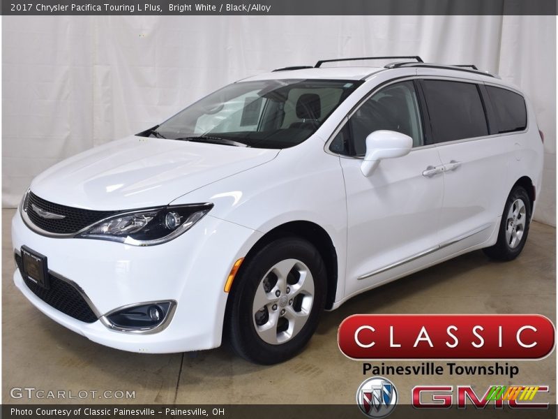 Bright White / Black/Alloy 2017 Chrysler Pacifica Touring L Plus