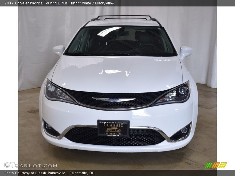 Bright White / Black/Alloy 2017 Chrysler Pacifica Touring L Plus