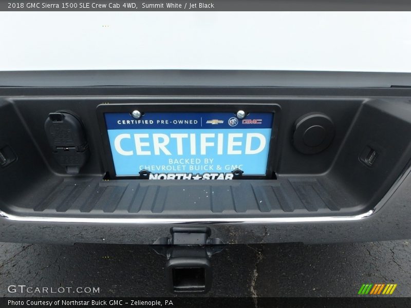 Summit White / Jet Black 2018 GMC Sierra 1500 SLE Crew Cab 4WD