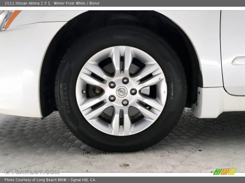 Winter Frost White / Blond 2011 Nissan Altima 2.5 S