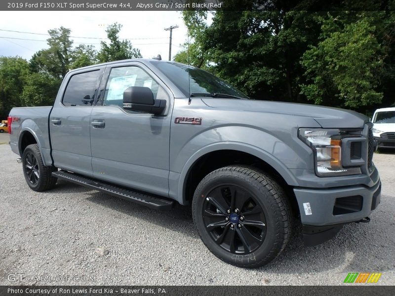 Front 3/4 View of 2019 F150 XLT Sport SuperCrew 4x4