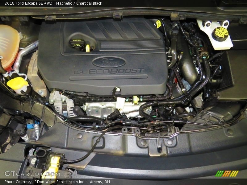 Magnetic / Charcoal Black 2018 Ford Escape SE 4WD