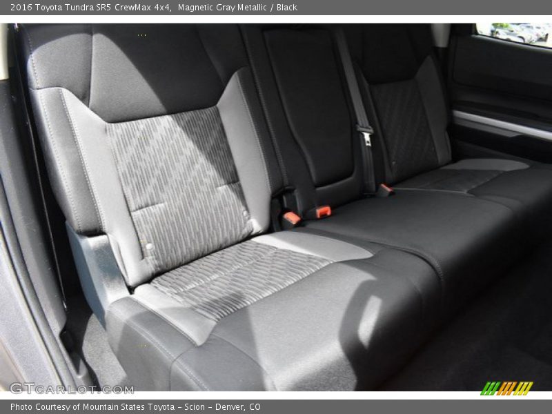 Magnetic Gray Metallic / Black 2016 Toyota Tundra SR5 CrewMax 4x4