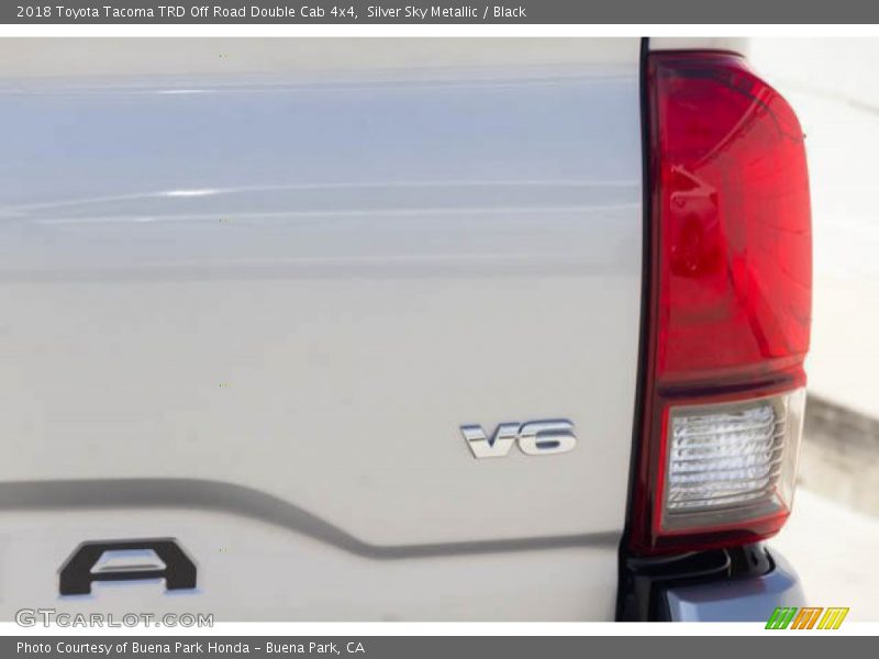 Silver Sky Metallic / Black 2018 Toyota Tacoma TRD Off Road Double Cab 4x4