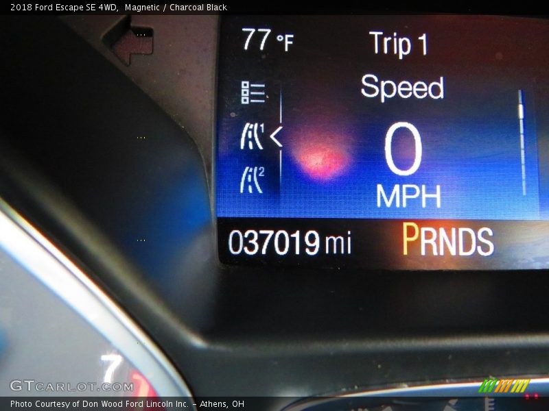 Magnetic / Charcoal Black 2018 Ford Escape SE 4WD