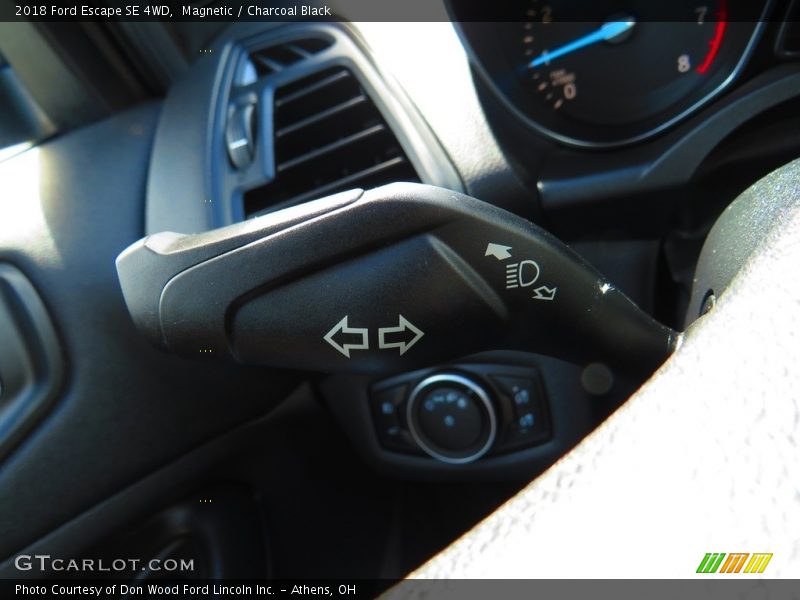 Magnetic / Charcoal Black 2018 Ford Escape SE 4WD