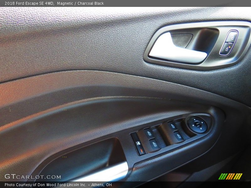 Magnetic / Charcoal Black 2018 Ford Escape SE 4WD