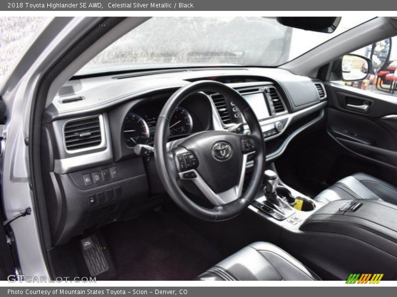 Celestial Silver Metallic / Black 2018 Toyota Highlander SE AWD