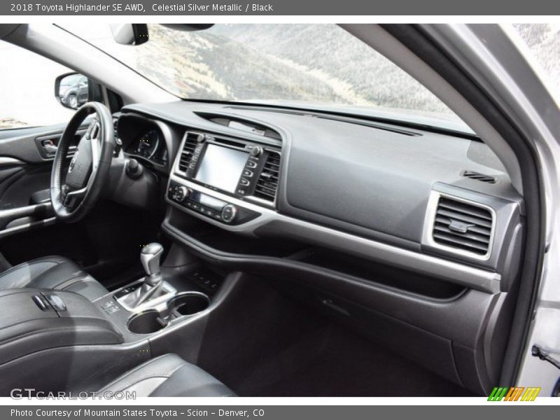 Celestial Silver Metallic / Black 2018 Toyota Highlander SE AWD