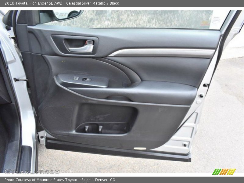 Celestial Silver Metallic / Black 2018 Toyota Highlander SE AWD