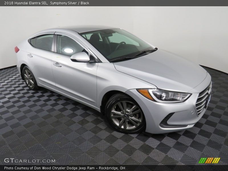 Symphony Silver / Black 2018 Hyundai Elantra SEL