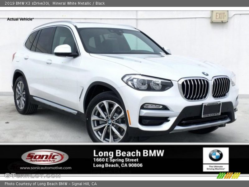 Mineral White Metallic / Black 2019 BMW X3 sDrive30i