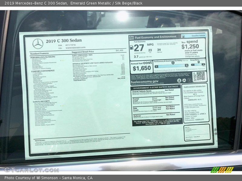 Emerald Green Metallic / Silk Beige/Black 2019 Mercedes-Benz C 300 Sedan