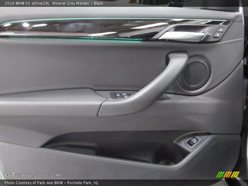 Mineral Grey Metallic / Black 2019 BMW X2 sDrive28i