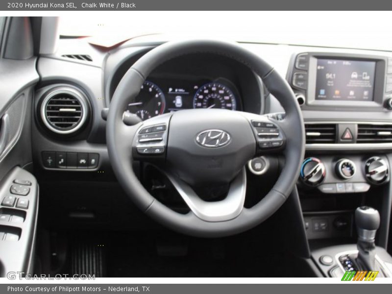 Chalk White / Black 2020 Hyundai Kona SEL