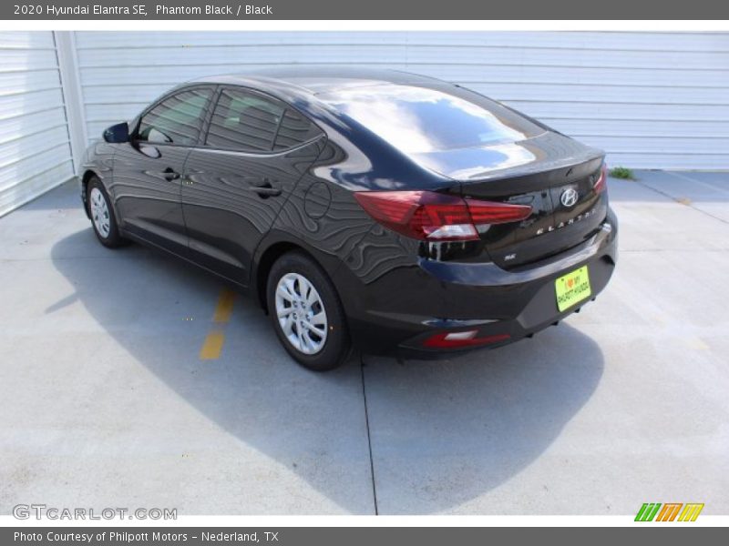 Phantom Black / Black 2020 Hyundai Elantra SE