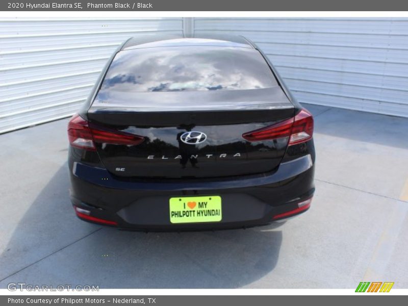 Phantom Black / Black 2020 Hyundai Elantra SE
