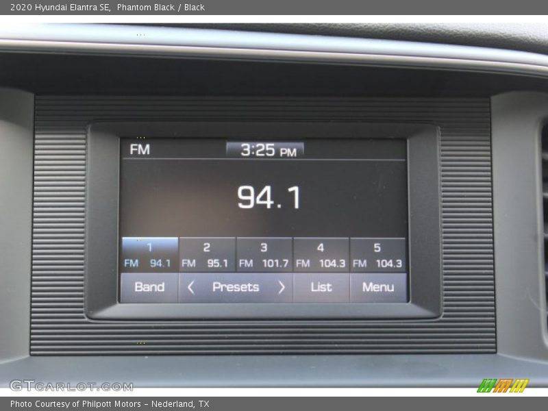 Phantom Black / Black 2020 Hyundai Elantra SE
