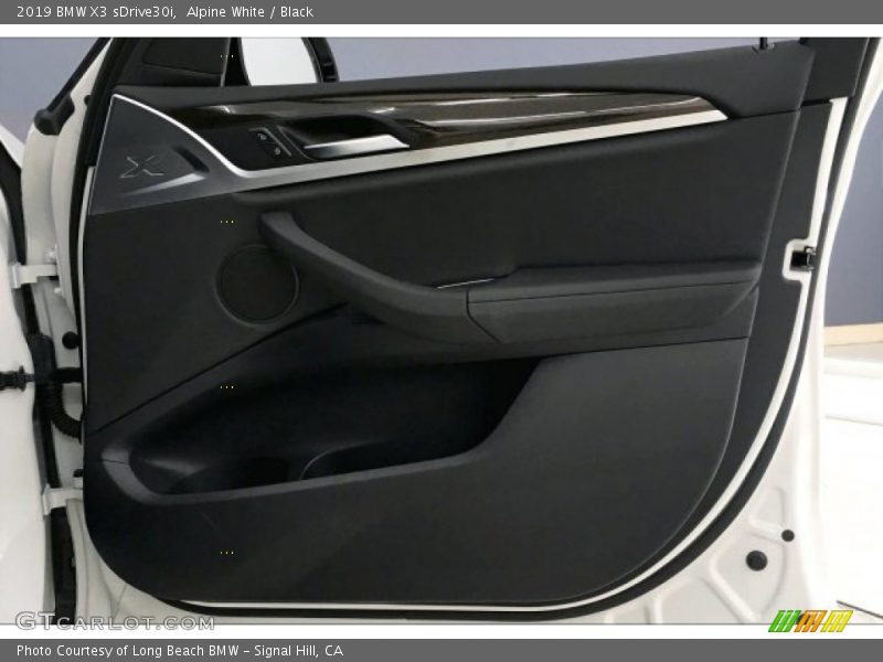 Alpine White / Black 2019 BMW X3 sDrive30i