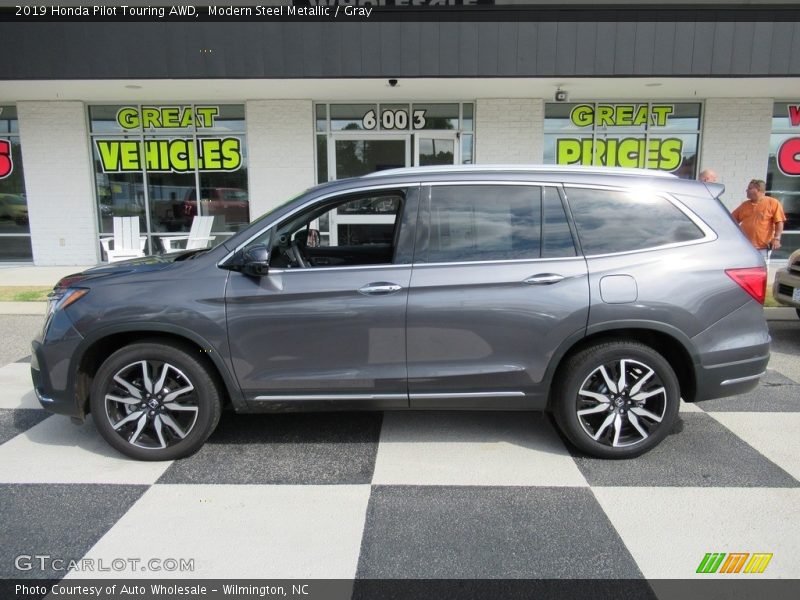 Modern Steel Metallic / Gray 2019 Honda Pilot Touring AWD