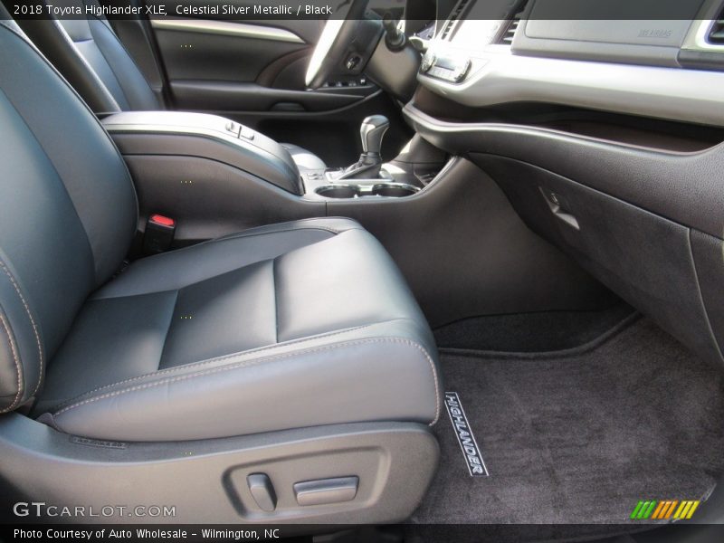 Celestial Silver Metallic / Black 2018 Toyota Highlander XLE