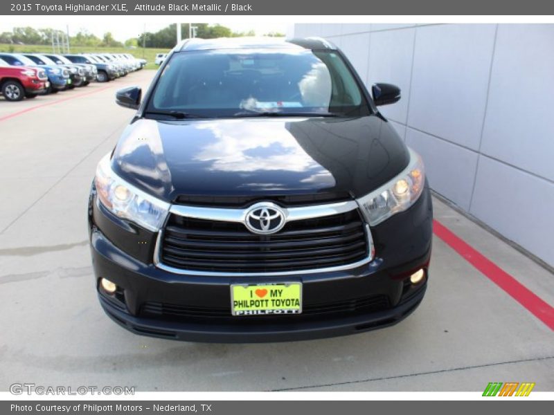 Attitude Black Metallic / Black 2015 Toyota Highlander XLE