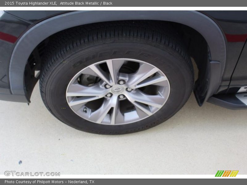 Attitude Black Metallic / Black 2015 Toyota Highlander XLE