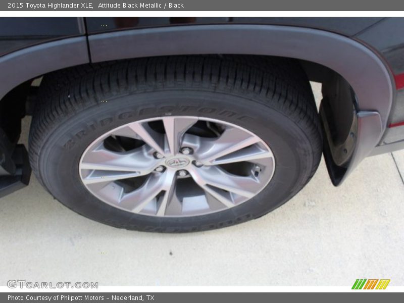 Attitude Black Metallic / Black 2015 Toyota Highlander XLE