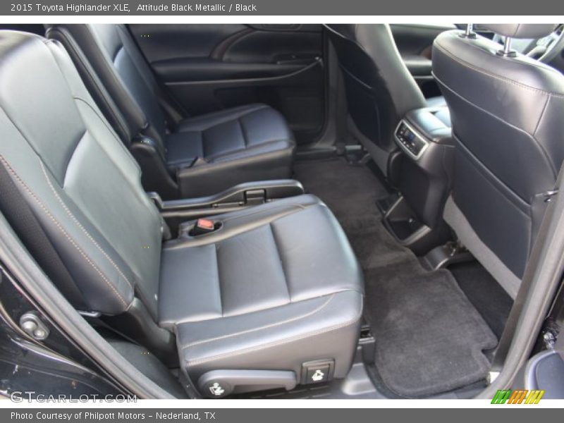 Attitude Black Metallic / Black 2015 Toyota Highlander XLE
