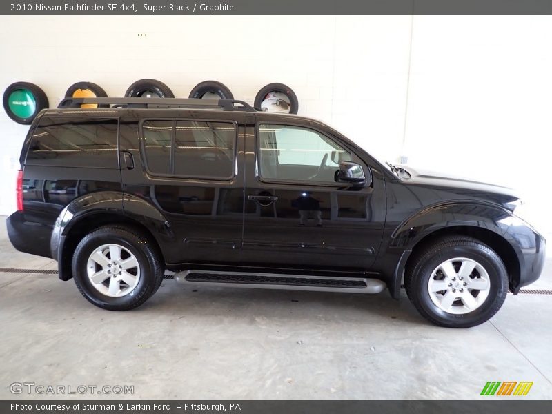 Super Black / Graphite 2010 Nissan Pathfinder SE 4x4