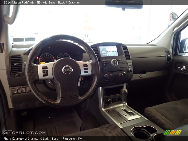 Super Black / Graphite 2010 Nissan Pathfinder SE 4x4