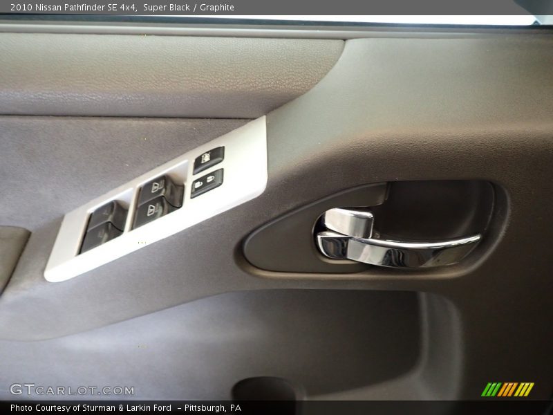 Super Black / Graphite 2010 Nissan Pathfinder SE 4x4