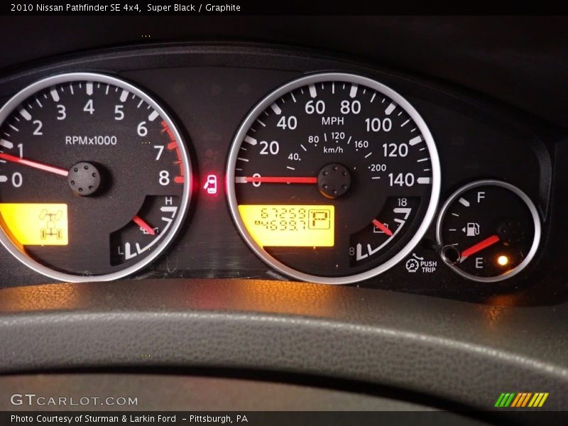 Super Black / Graphite 2010 Nissan Pathfinder SE 4x4
