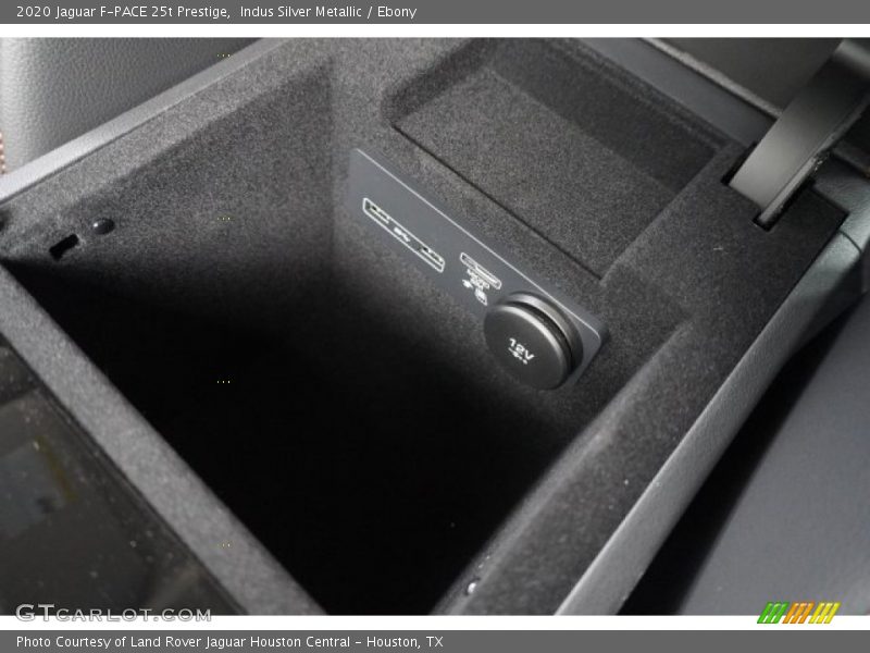 Indus Silver Metallic / Ebony 2020 Jaguar F-PACE 25t Prestige