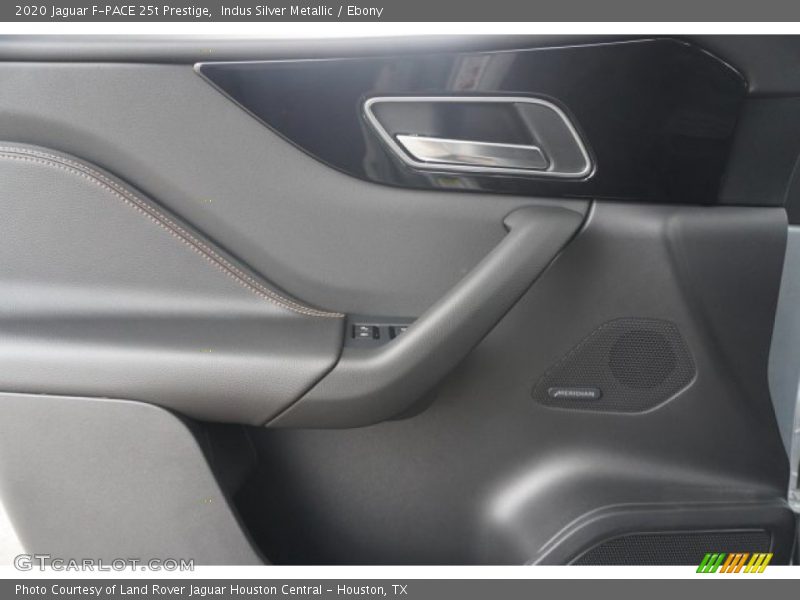 Indus Silver Metallic / Ebony 2020 Jaguar F-PACE 25t Prestige